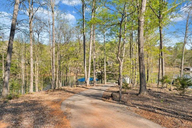 85 Cedar Bay RD, Union Hall, VA 24176