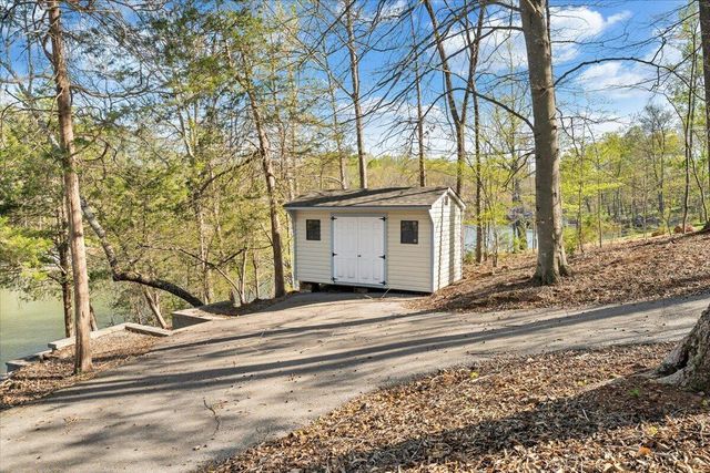 85 Cedar Bay RD, Union Hall, VA 24176