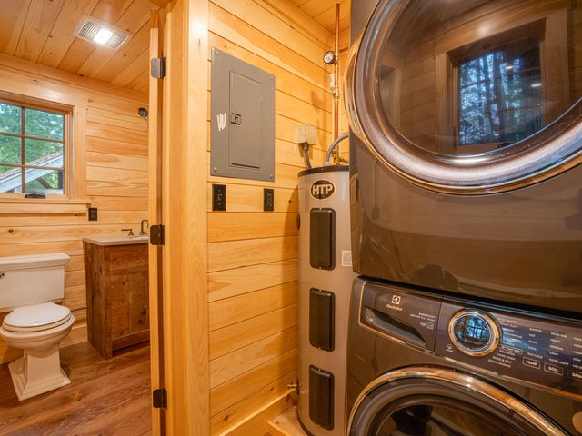 14 County Line Island Island, Tupper Lake, NY 12986