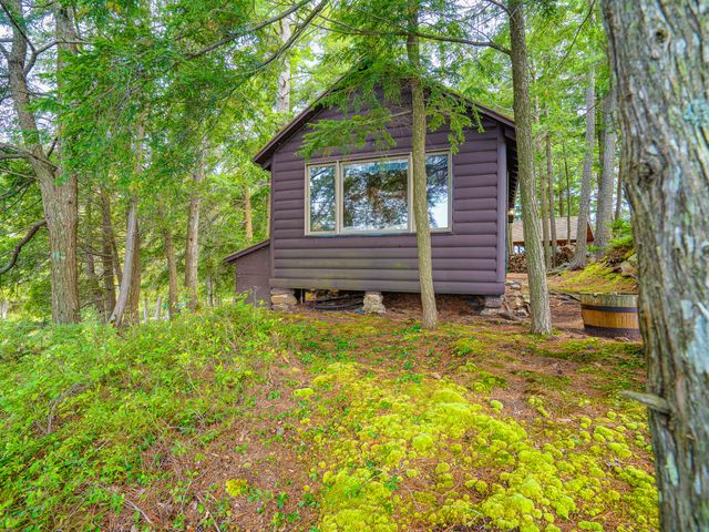 14 County Line Island Island, Tupper Lake, NY 12986