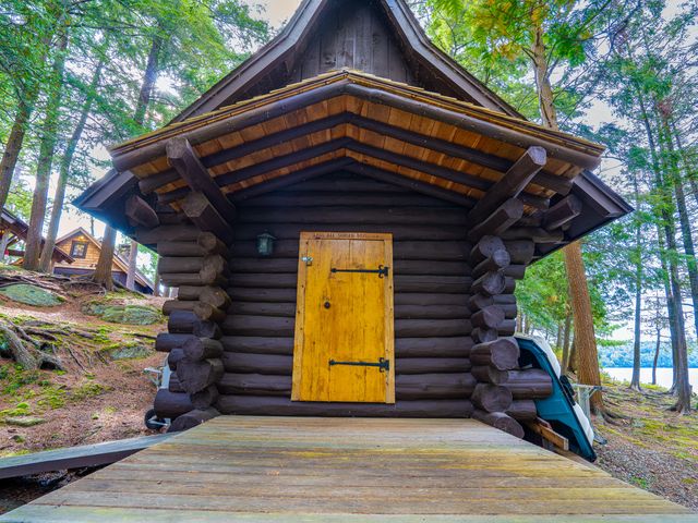 14 County Line Island Island, Tupper Lake, NY 12986