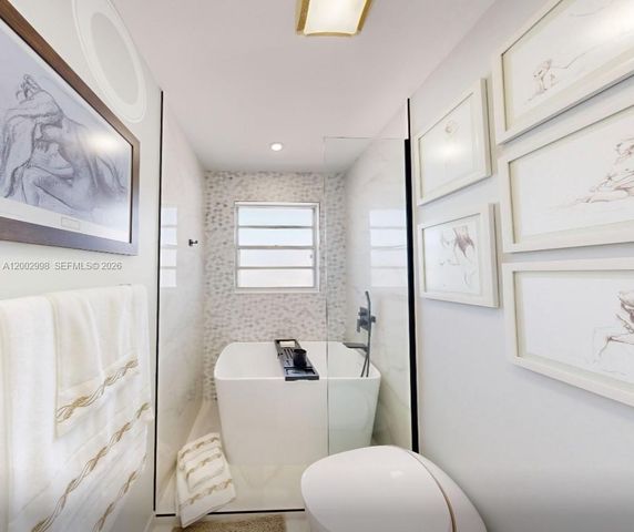 137 Golden Isles Dr 1609, Hallandale Beach, FL 33009