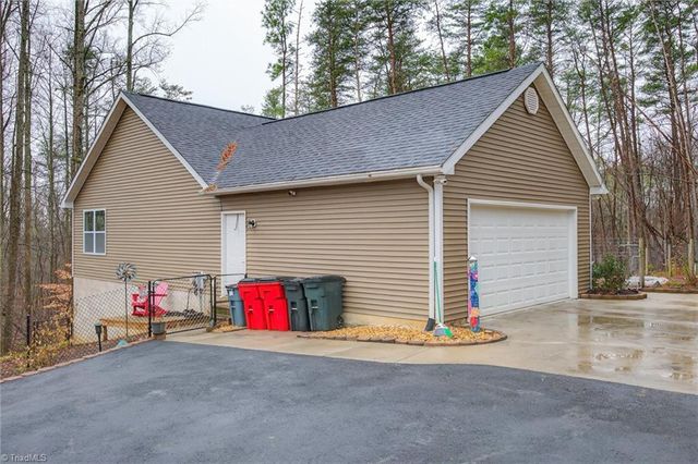 2186 Covington Road, King, NC 27021