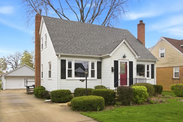 221 S Michigan Avenue, Addison, IL 60101