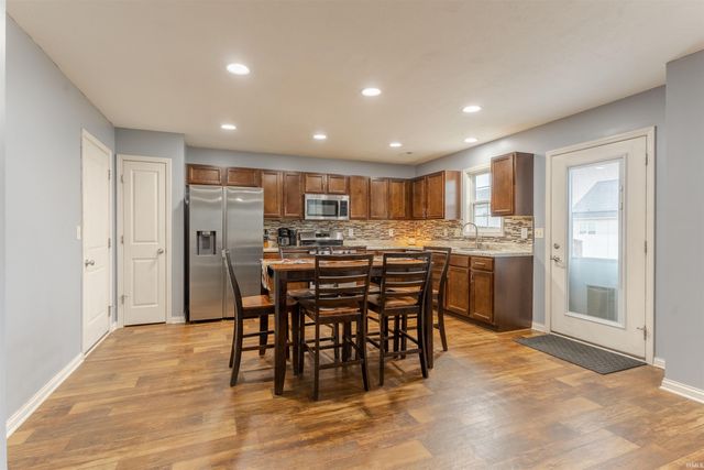 3150 Sandstone Drive, Newburgh, IN 47630