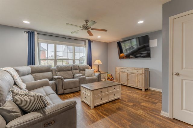 3150 Sandstone Drive, Newburgh, IN 47630