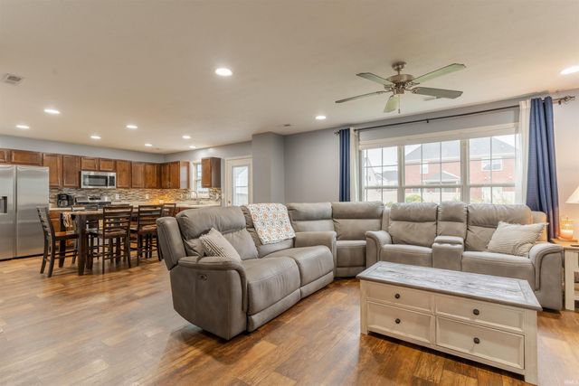 3150 Sandstone Drive, Newburgh, IN 47630