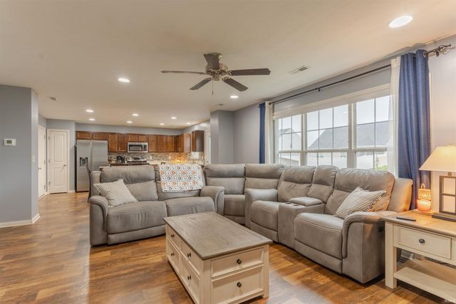 3150 Sandstone Drive, Newburgh, IN 47630