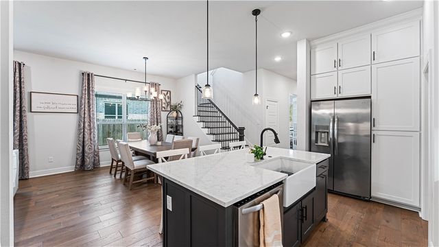 2823 N Whistle Post Drive, Fayetteville, AR 72704
