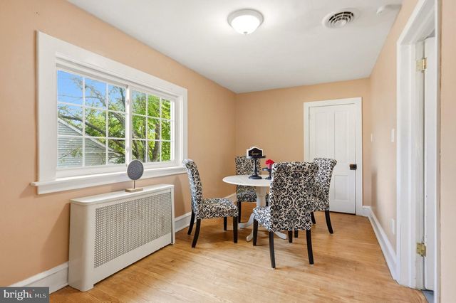 50 DELAWARE AVE, Penns Grove, NJ 08069
