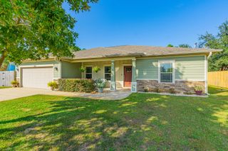 8686 El Paseo Street, Navarre, FL 32566