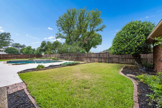 1604 Shadow Moss Way, Carrollton, TX 75007