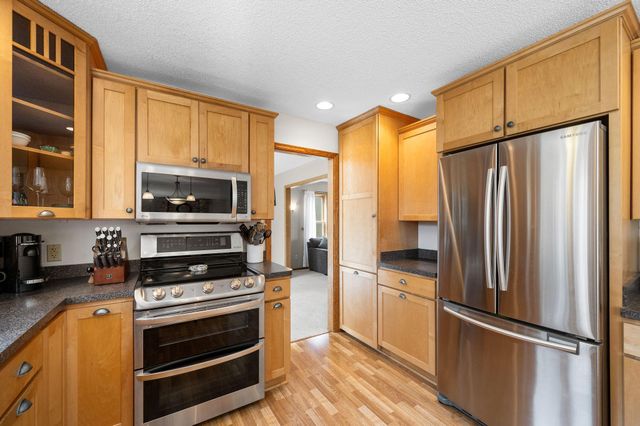 15301 83rd High Road, Maple Grove, MN 55311