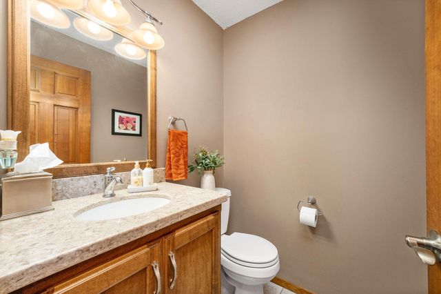 15301 83rd High Road, Maple Grove, MN 55311