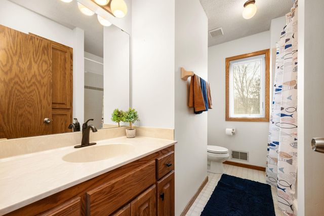 15301 83rd High Road, Maple Grove, MN 55311