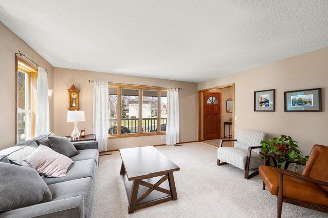 15301 83rd High Road, Maple Grove, MN 55311