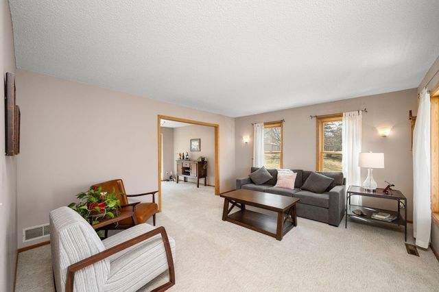 15301 83rd High Road, Maple Grove, MN 55311