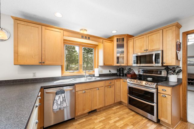 15301 83rd High Road, Maple Grove, MN 55311