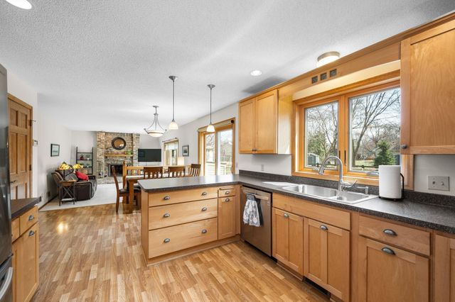 15301 83rd High Road, Maple Grove, MN 55311