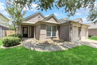 13021 Castlewind Lane, Pearland, TX 77584