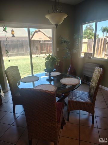 12606 Mezzadro Avenue, Bakersfield, CA 93314
