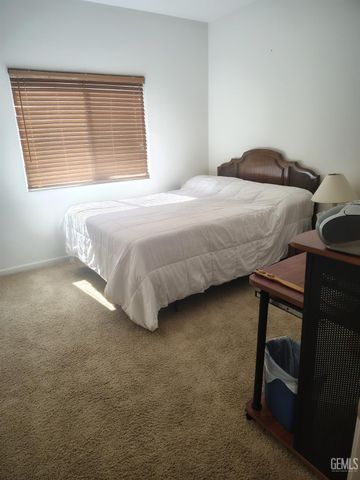 12606 Mezzadro Avenue, Bakersfield, CA 93314