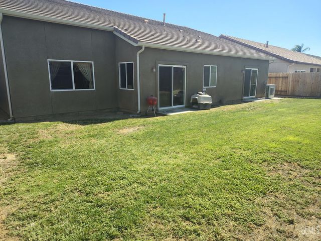 12606 Mezzadro Avenue, Bakersfield, CA 93314