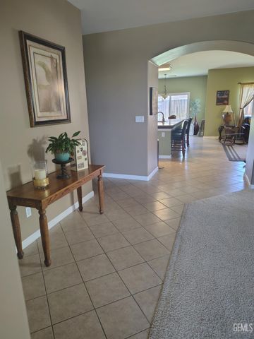 12606 Mezzadro Avenue, Bakersfield, CA 93314