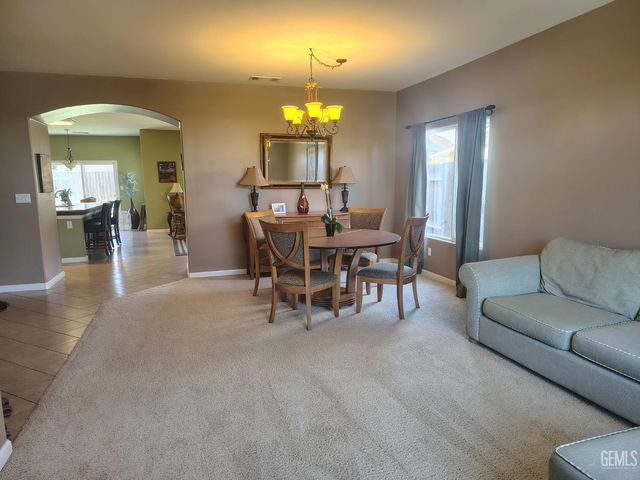 12606 Mezzadro Avenue, Bakersfield, CA 93314