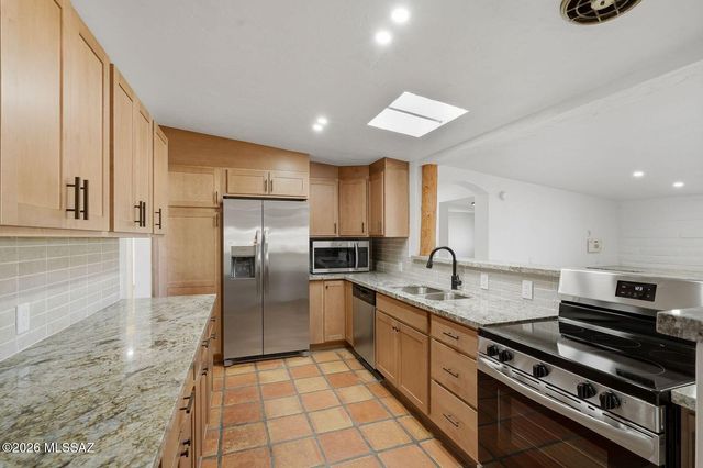 6814 E Koralee Street, Tucson, AZ 85710