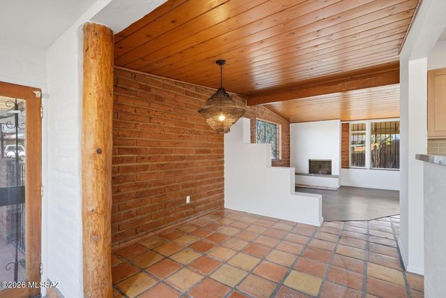 6814 E Koralee Street, Tucson, AZ 85710