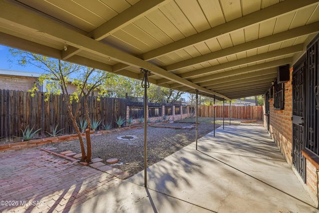 6814 E Koralee Street, Tucson, AZ 85710