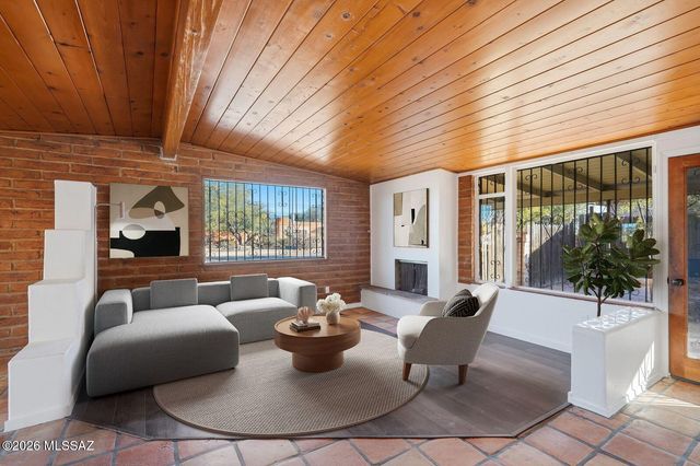 6814 E Koralee Street, Tucson, AZ 85710