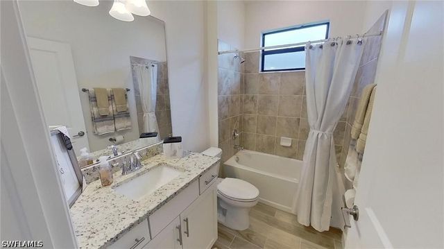 1813 Lema CT, Naples, FL 34120