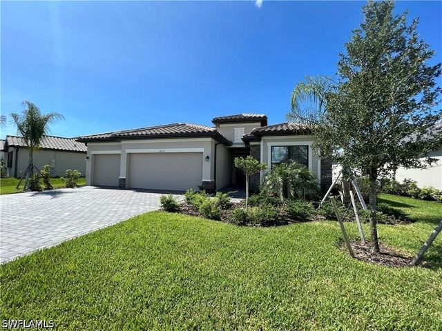 1813 Lema CT, Naples, FL 34120