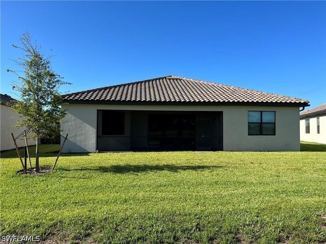 1813 Lema CT, Naples, FL 34120