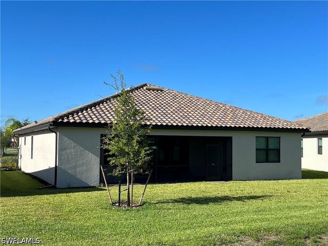 1813 Lema CT, Naples, FL 34120