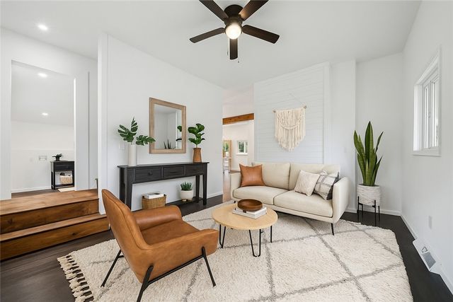 124 Oak St, South Huntingdon, PA 15698