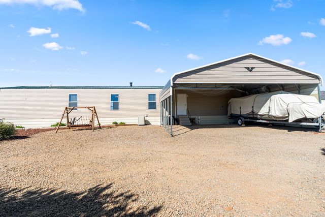 78 Drake Road, Edgewood, NM 87015