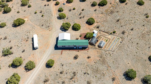 78 Drake Road, Edgewood, NM 87015