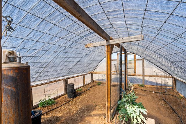 78 Drake Road, Edgewood, NM 87015