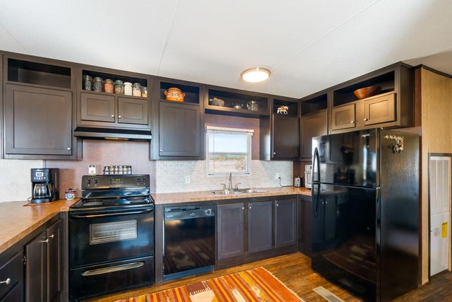 78 Drake Road, Edgewood, NM 87015