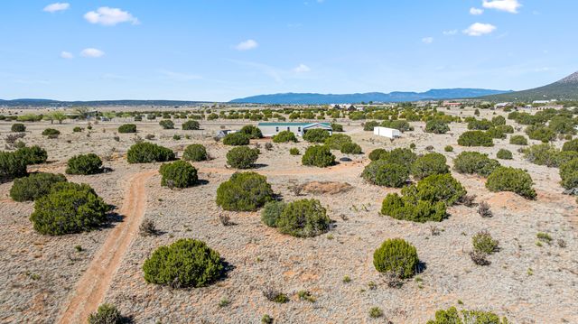 78 Drake Road, Edgewood, NM 87015