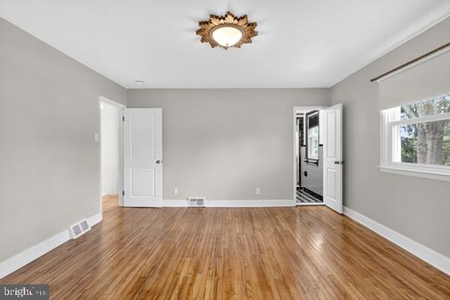 634 LINTON RD, Huntingdon Valley, PA 19006