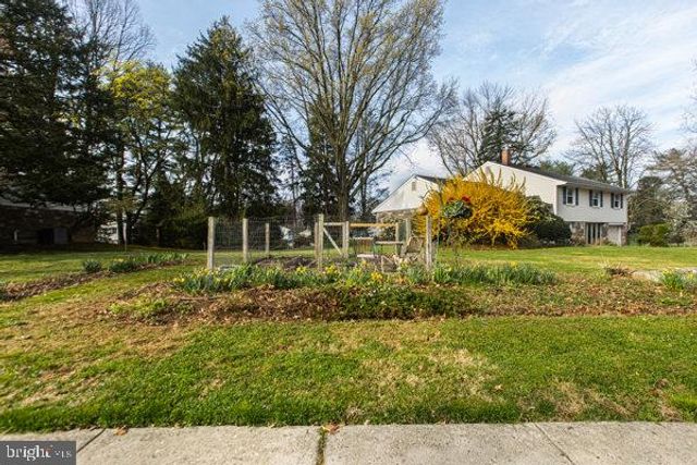634 LINTON RD, Huntingdon Valley, PA 19006