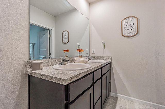 35045 JOMAR AVENUE, Zephyrhills, FL 33541