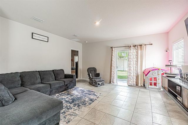 35045 JOMAR AVENUE, Zephyrhills, FL 33541