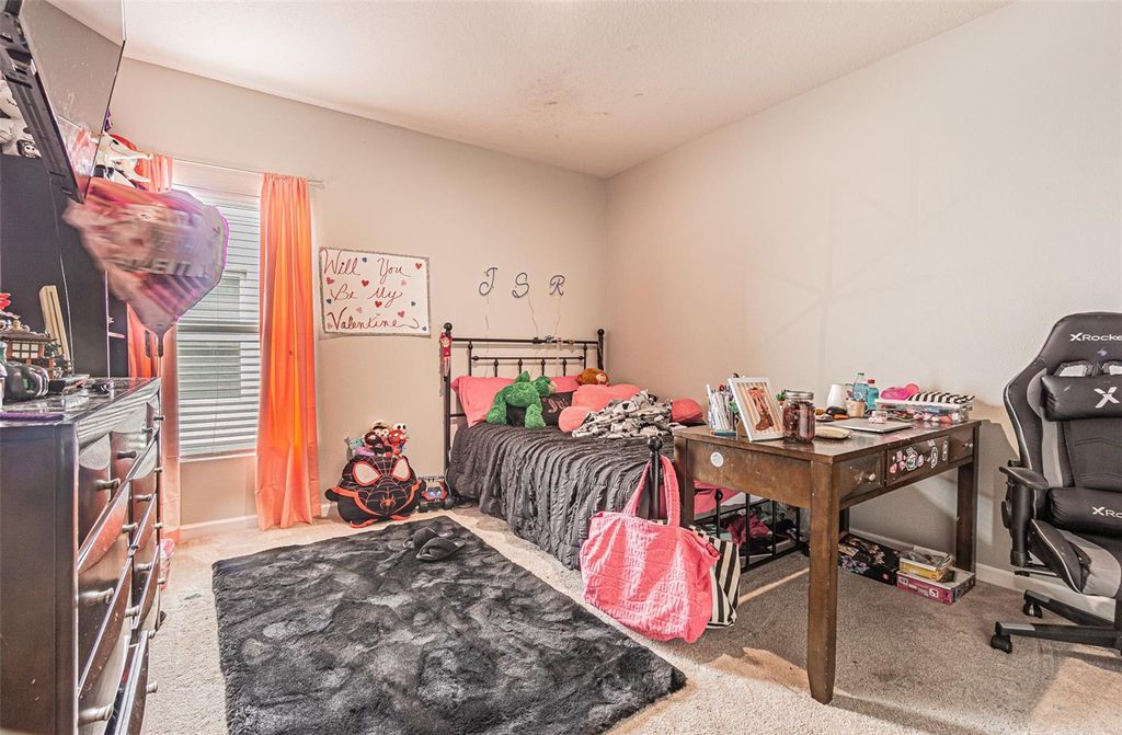 Image 15 of property listing at 35045 JOMAR AVENUE, Zephyrhills, FL 33541