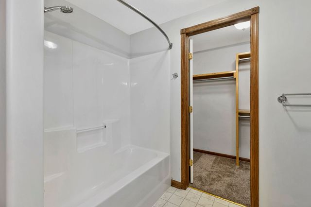 12218 E Andrea St, Wichita, KS 67207