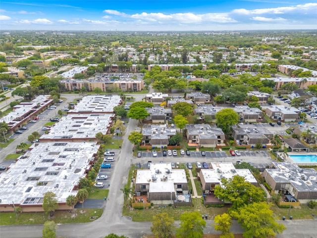 8106 SW 23rd St 28A, North Lauderdale, FL 33068